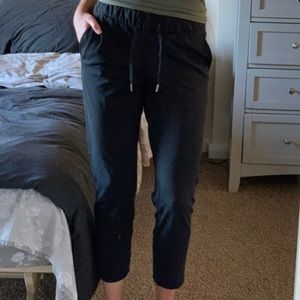 Lululemon on the fly jogger 7/8 (27”) length